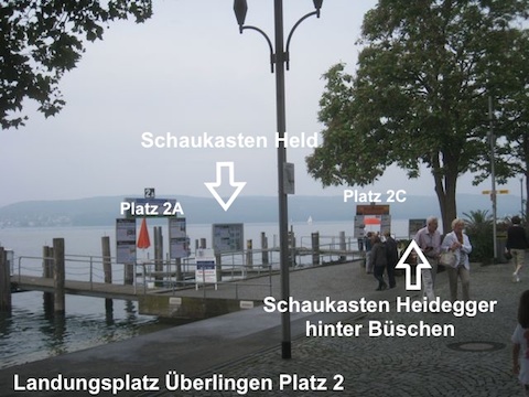 Werbung am Landungsplatz in &Uuml;berlingen